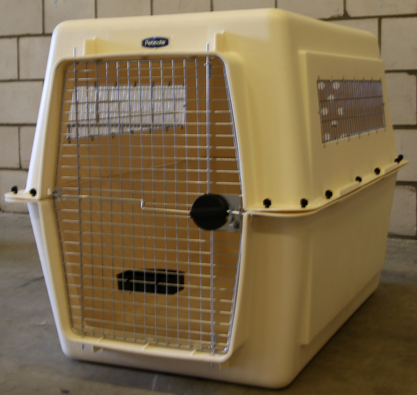 Kennel F(1)
